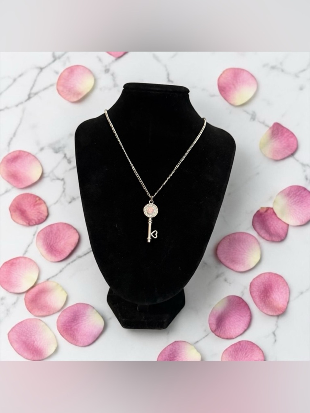 🩶Silver-Tone Key Pendant Necklace with Faux Pink Opal & Rhinestone Accent/EUC🩶